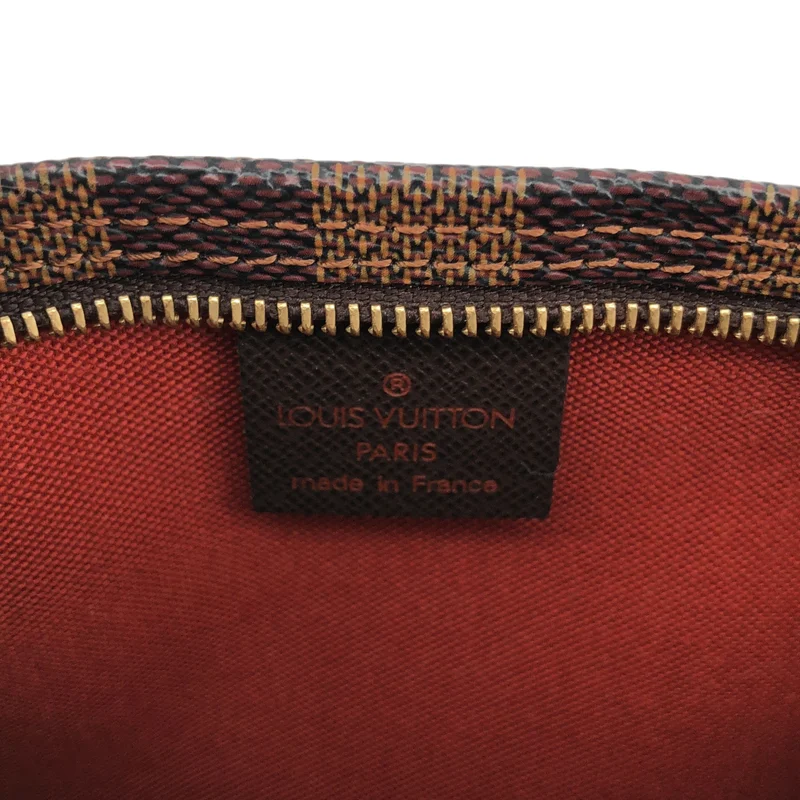 Louis Vuitton / ルイヴィトン | ダミエ トゥルース メイクアップ レザー ハンドポーチ / N51982 |